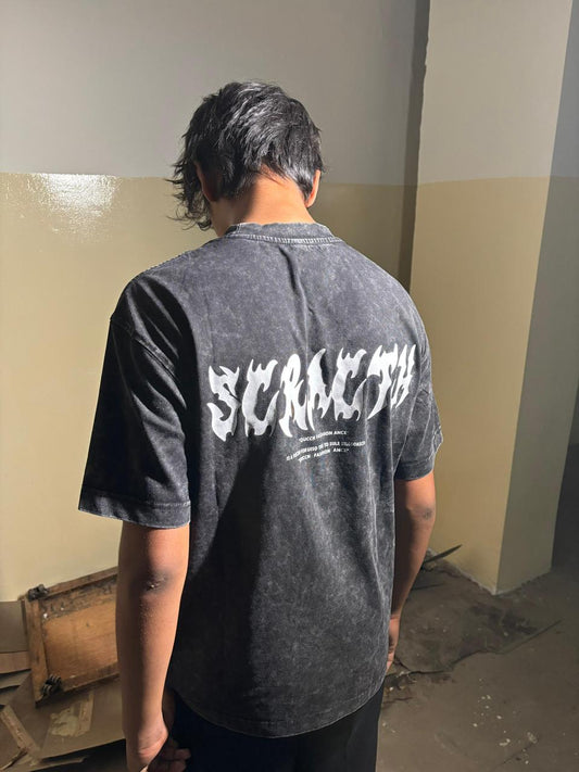 SCRATCH OVERSIZED TSHIRT